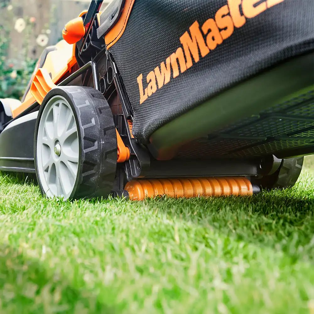 LawnMaster_Cordless_Lawn_Mower_MX_24v_Rear_Roller_CLMF2434G-1-01